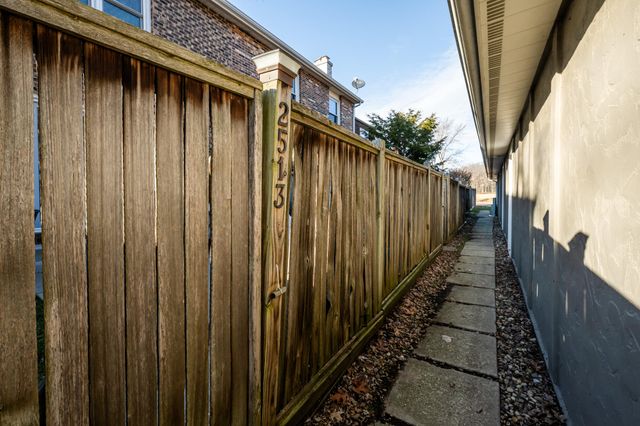 2513 Bristol Terrace, St. Joseph Twp, MI 49085