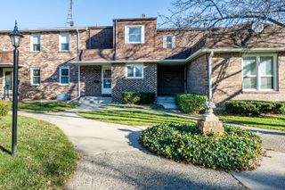 2513 Bristol Terrace, St. Joseph Twp, MI 49085