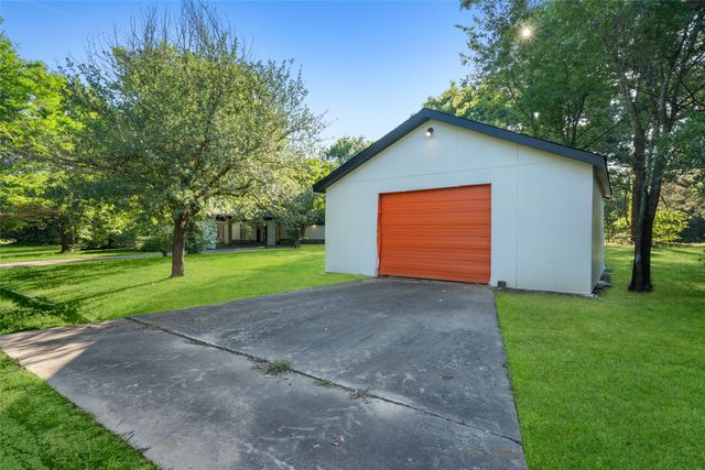 784 County Road 2515, Bonham, TX 75418