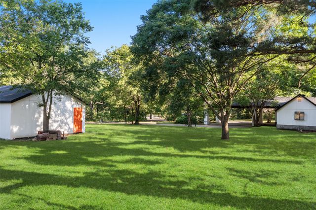 784 County Road 2515, Bonham, TX 75418