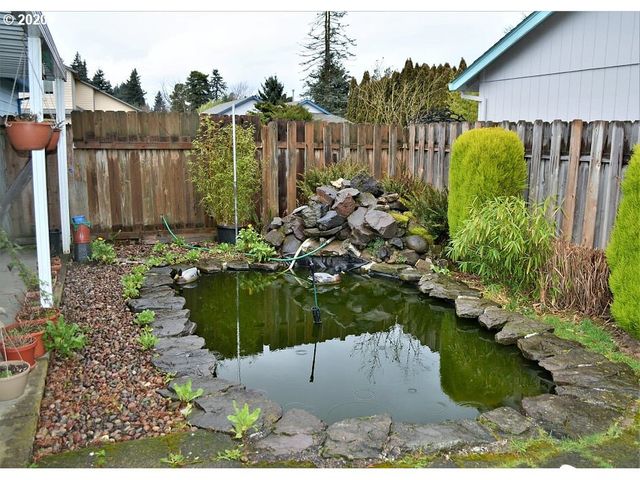 806 Se 151ST Ave, Portland, OR 97233