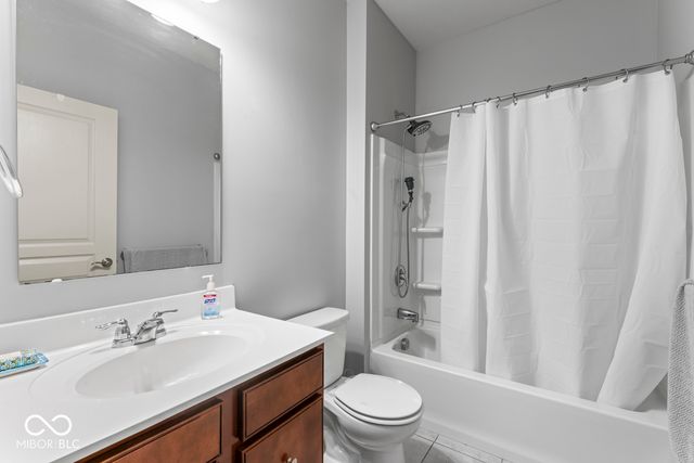 16048 Harstad Drive, Westfield, IN 46074