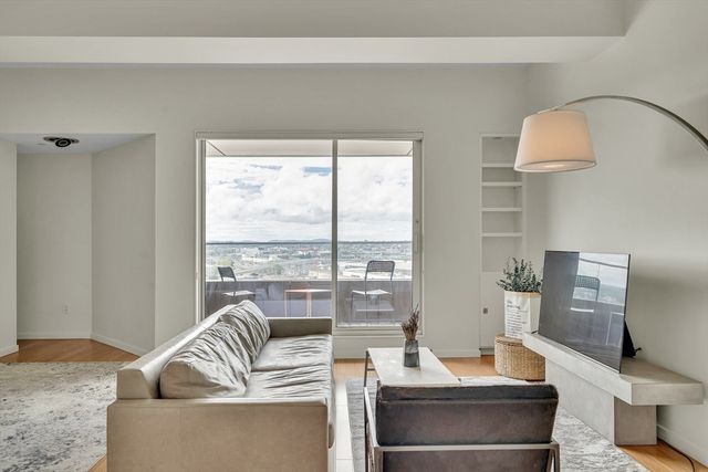 141 Dorchester Ave 906, Boston, MA 02127