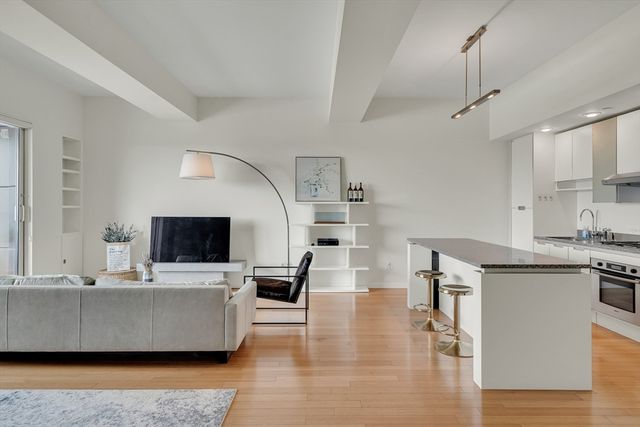 141 Dorchester Ave 906, Boston, MA 02127