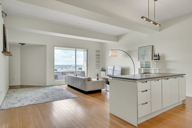 141 Dorchester Ave 906, Boston, MA 02127