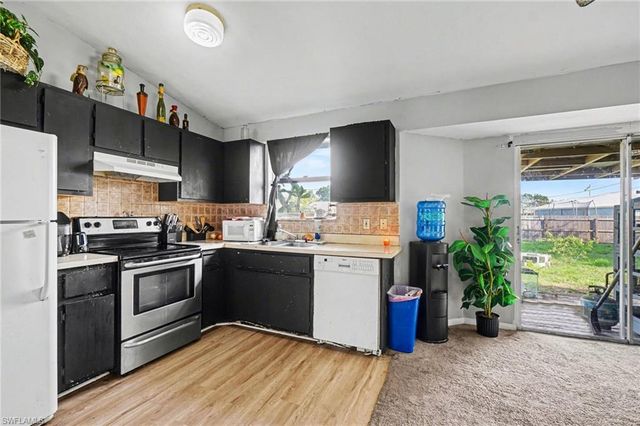 13826 5th ST, Fort Myers, FL 33905