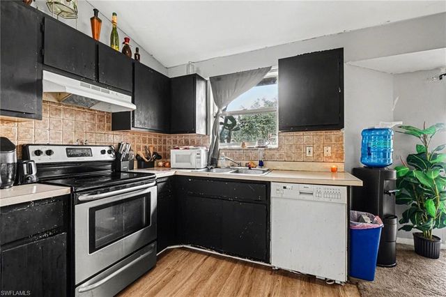 13826 5th ST, Fort Myers, FL 33905