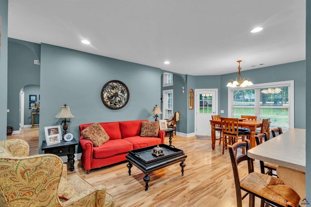 103 Dove Stone Court, Bonaire, GA 31005