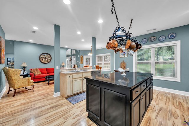 103 Dove Stone Court, Bonaire, GA 31005