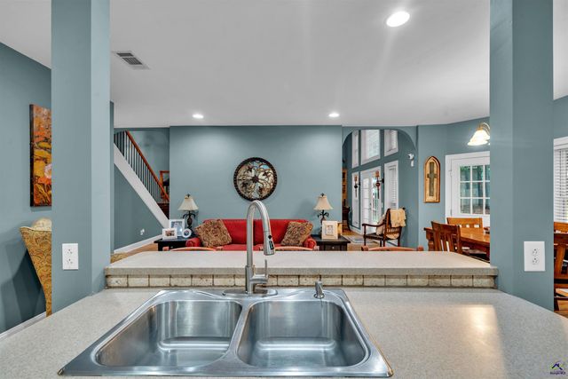 103 Dove Stone Court, Bonaire, GA 31005
