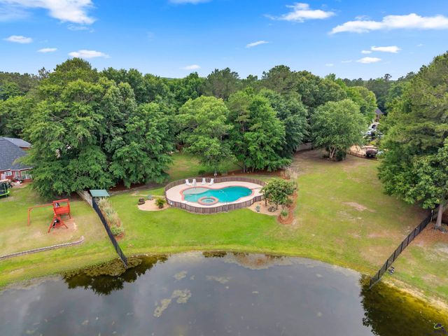 103 Dove Stone Court, Bonaire, GA 31005