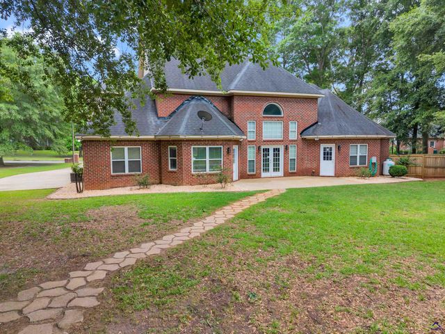 103 Dove Stone Court, Bonaire, GA 31005