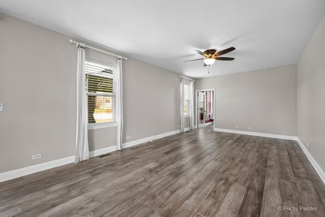 3084 Seekonk Avenue, Elgin, IL 60124