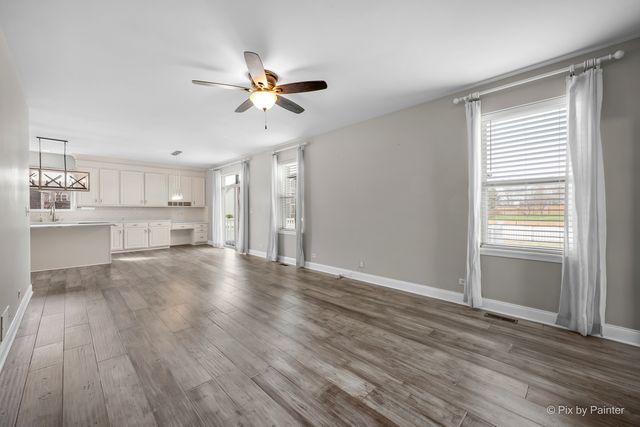 3084 Seekonk Avenue, Elgin, IL 60124