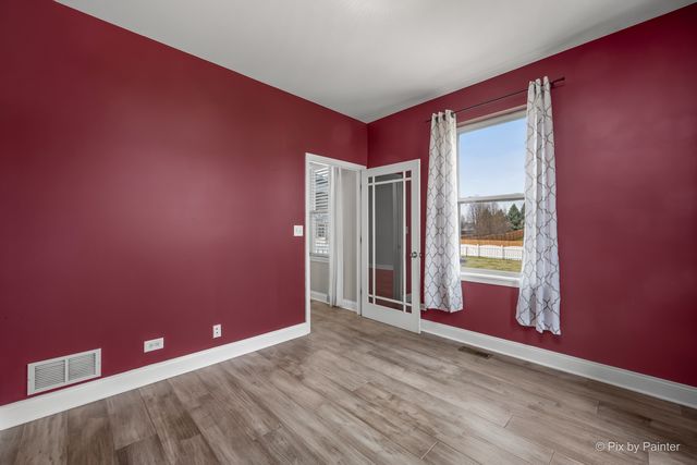 3084 Seekonk Avenue, Elgin, IL 60124