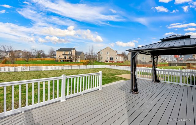 3084 Seekonk Avenue, Elgin, IL 60124