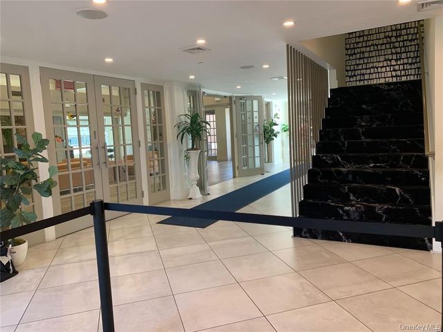 1338 Robin Lane 1212, Bayside, NY 11360