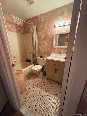 1338 Robin Lane 1212, Bayside, NY 11360