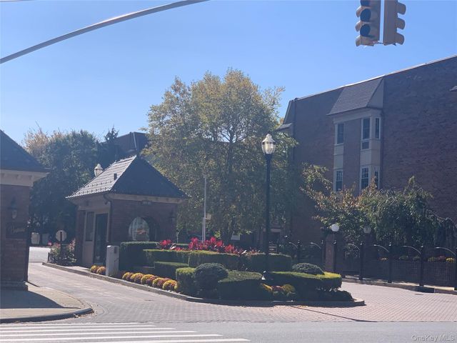 1338 Robin Lane 1212, Bayside, NY 11360