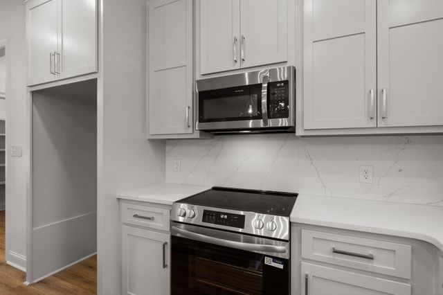 585 J C Burt Rd., Hattiesburg, MS 39401