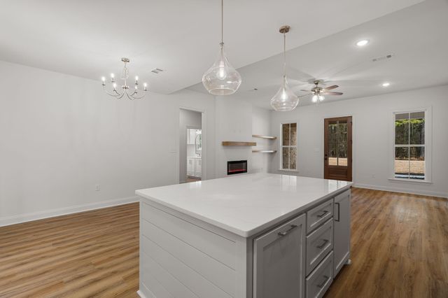 585 J C Burt Rd., Hattiesburg, MS 39401