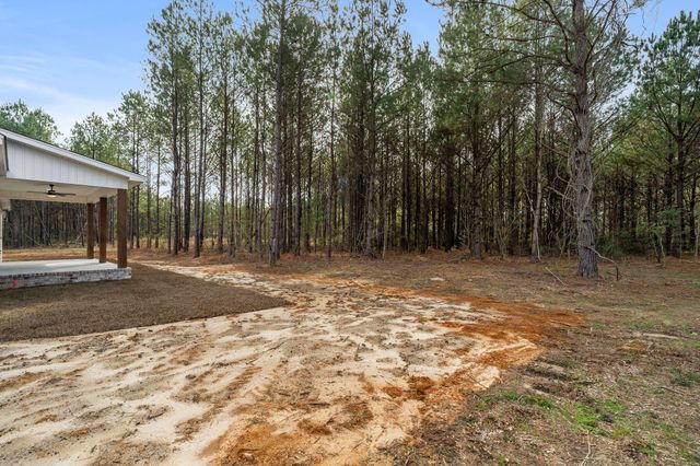 585 J C Burt Rd., Hattiesburg, MS 39401