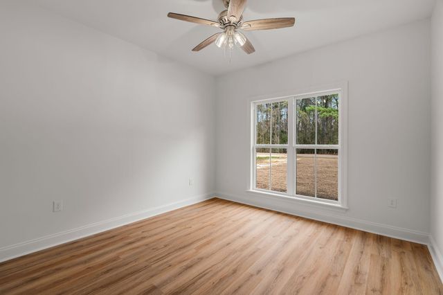 585 J C Burt Rd., Hattiesburg, MS 39401