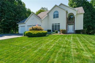 1 Orangewood Drive, Clay, NY 13090