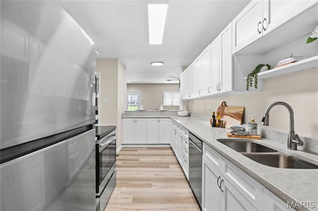 6334 Hurstgreen Lane, Affton, MO 63123