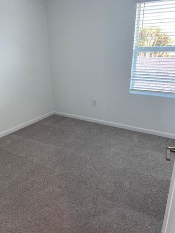 622 Papillon Street SW, Palm Bay, FL 32908