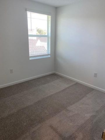 622 Papillon Street SW, Palm Bay, FL 32908