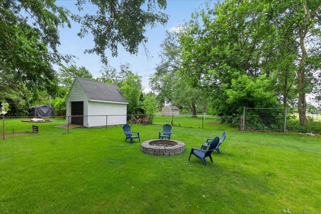 5845 OLYMPIC Parkway, Waterford Twp, MI 48329