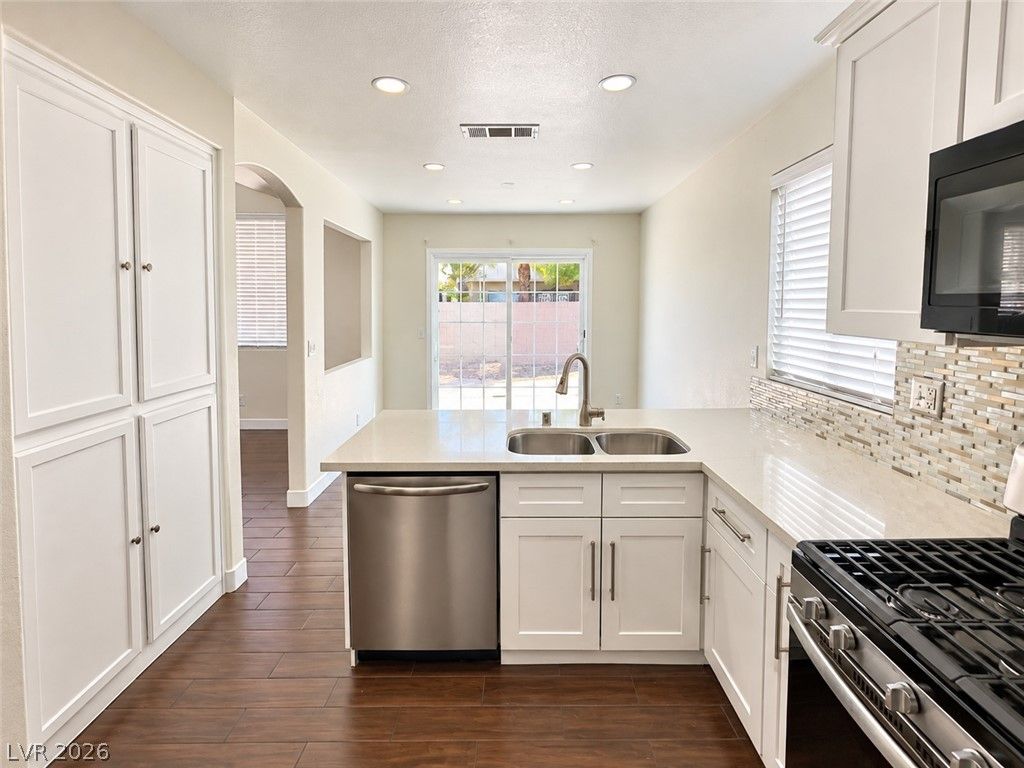 1728 Matador Way, Las Vegas, NV 89128 — photo 4
