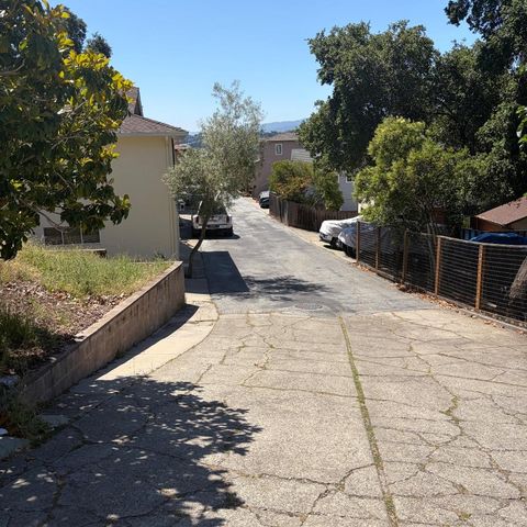 34 Cottage Lane, San Carlos, CA 94070