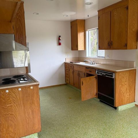 34 Cottage Lane, San Carlos, CA 94070