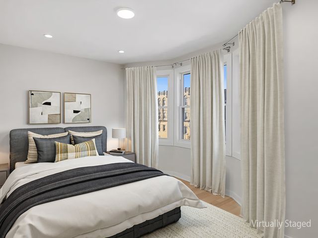 821 N Lockwood Avenue, Chicago, IL 60651