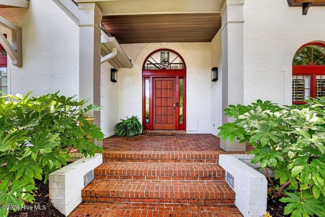 1511 Pembroke Jones Drive, Wilmington, NC 28405