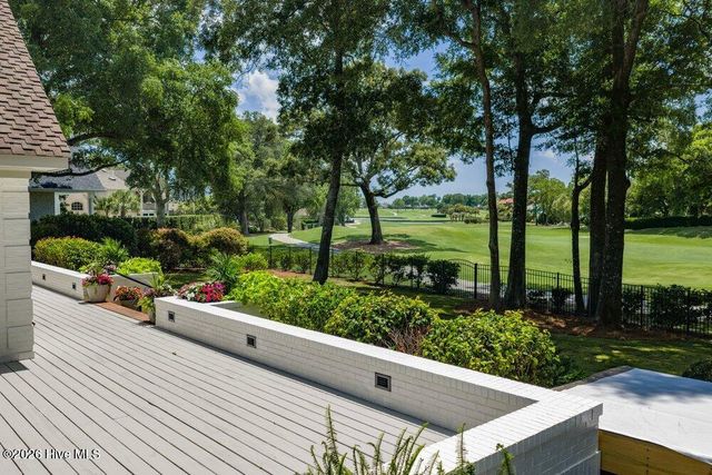 1511 Pembroke Jones Drive, Wilmington, NC 28405