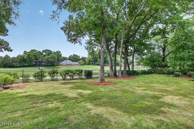 1511 Pembroke Jones Drive, Wilmington, NC 28405