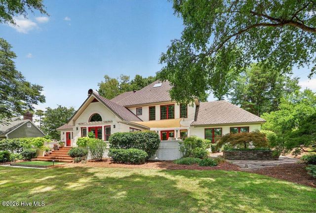 1511 Pembroke Jones Drive, Wilmington, NC 28405