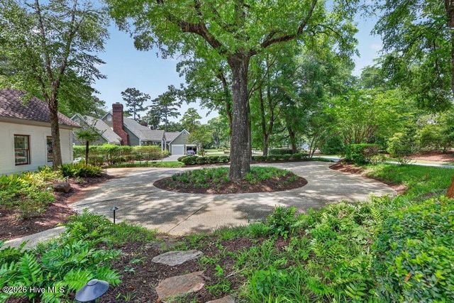 1511 Pembroke Jones Drive, Wilmington, NC 28405