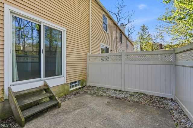 3931 Lake Run Boulevard, Stow, OH 44224