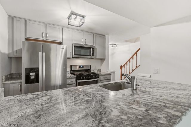 3931 Lake Run Boulevard, Stow, OH 44224