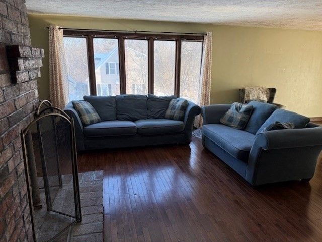 1 Bruce St, Avon, MA 02322