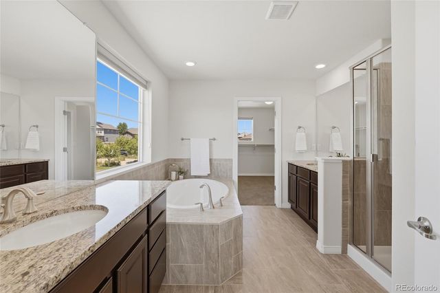 7940 S Blackstone Parkway, Aurora, CO 80016