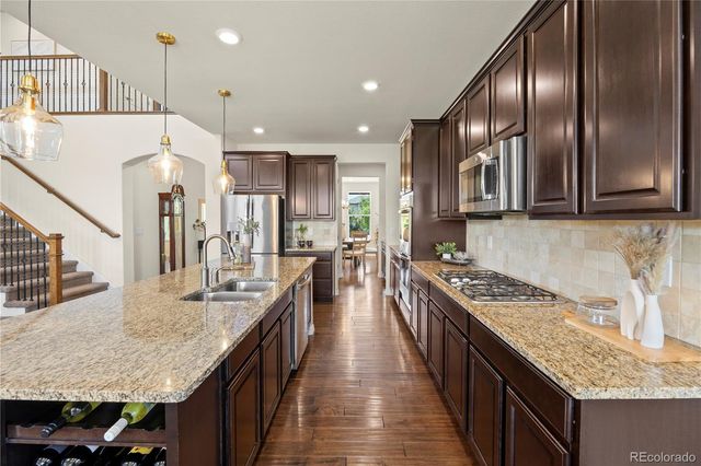 7940 S Blackstone Parkway, Aurora, CO 80016