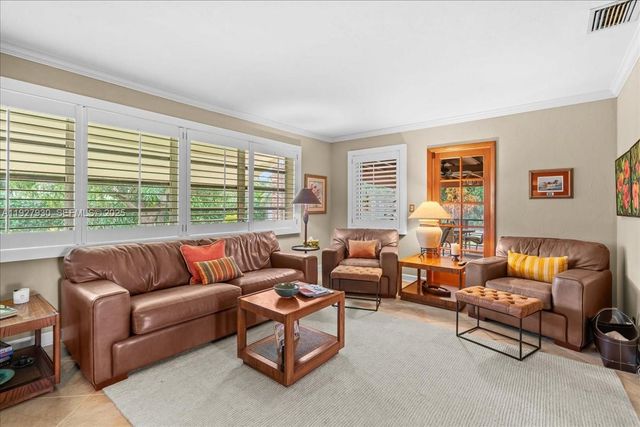 232 NW 15th St, Homestead, FL 33030