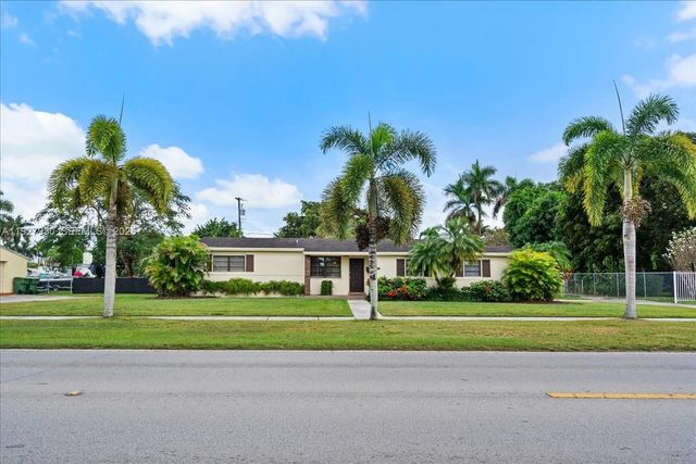 232 NW 15th St, Homestead, FL 33030