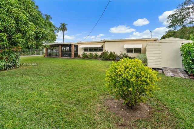 232 NW 15th St, Homestead, FL 33030