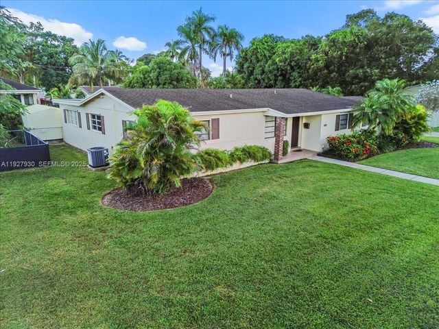 232 NW 15th St, Homestead, FL 33030